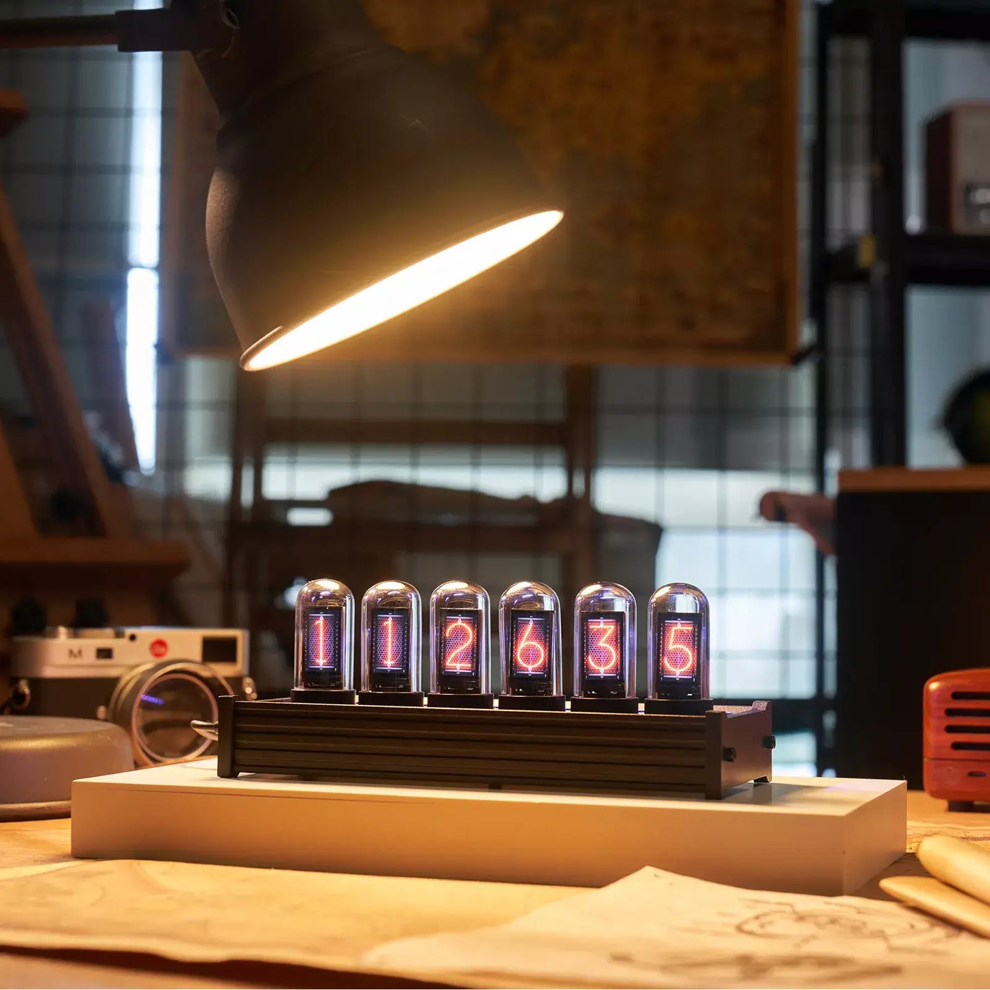 xCool Elekstube Nixie Tube Clock Style in Cyberpunk&Vintage Decor with Mood Lighting